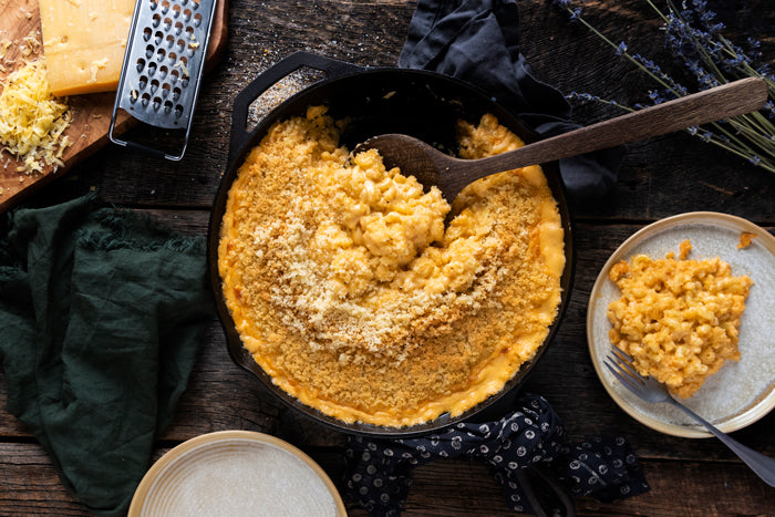 Smoked Cast Iron Mac & Cheese | Nexgrill