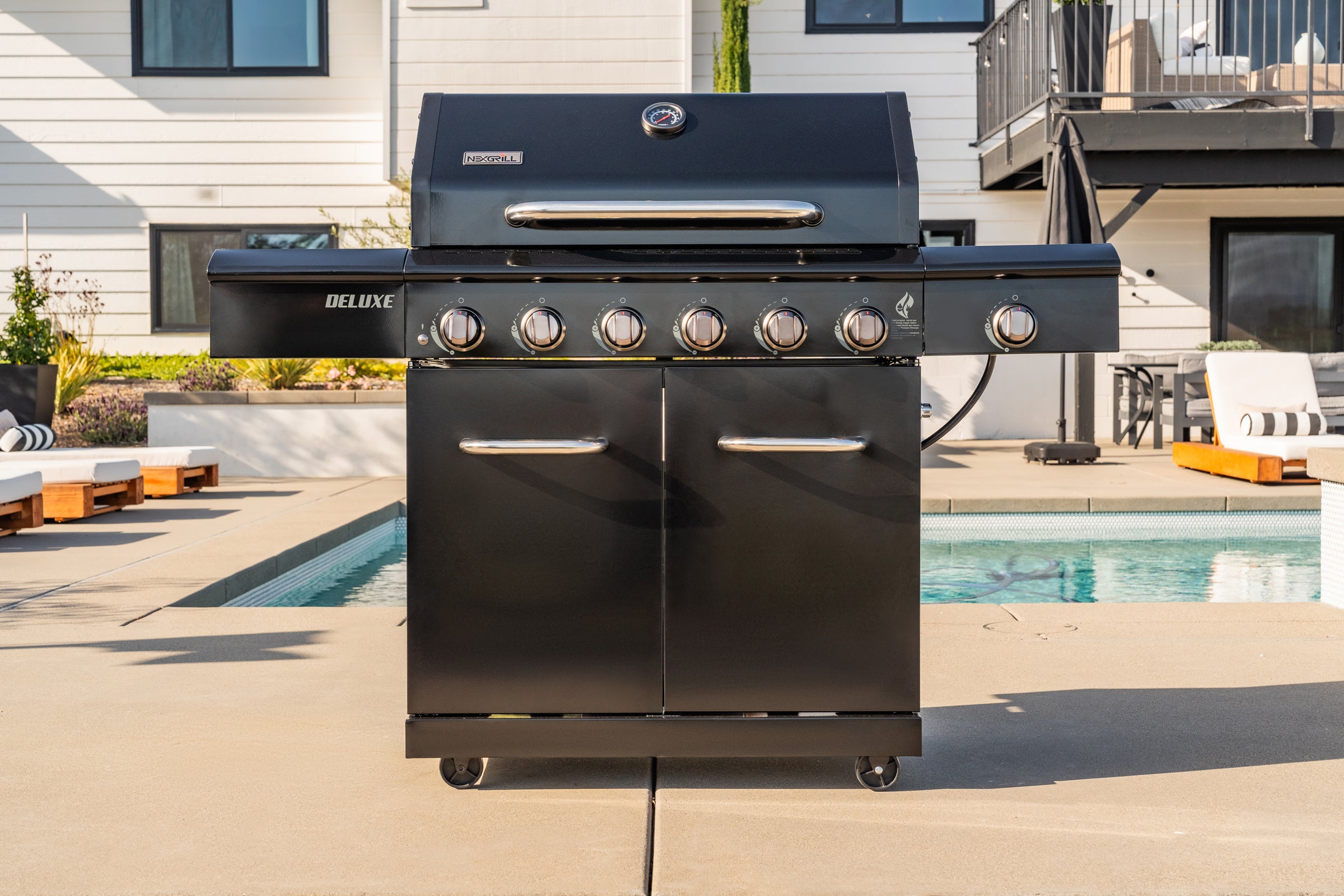 Deluxe 7-Burner Gas Grill with Stainless Steel Side Burner | Nexgrill