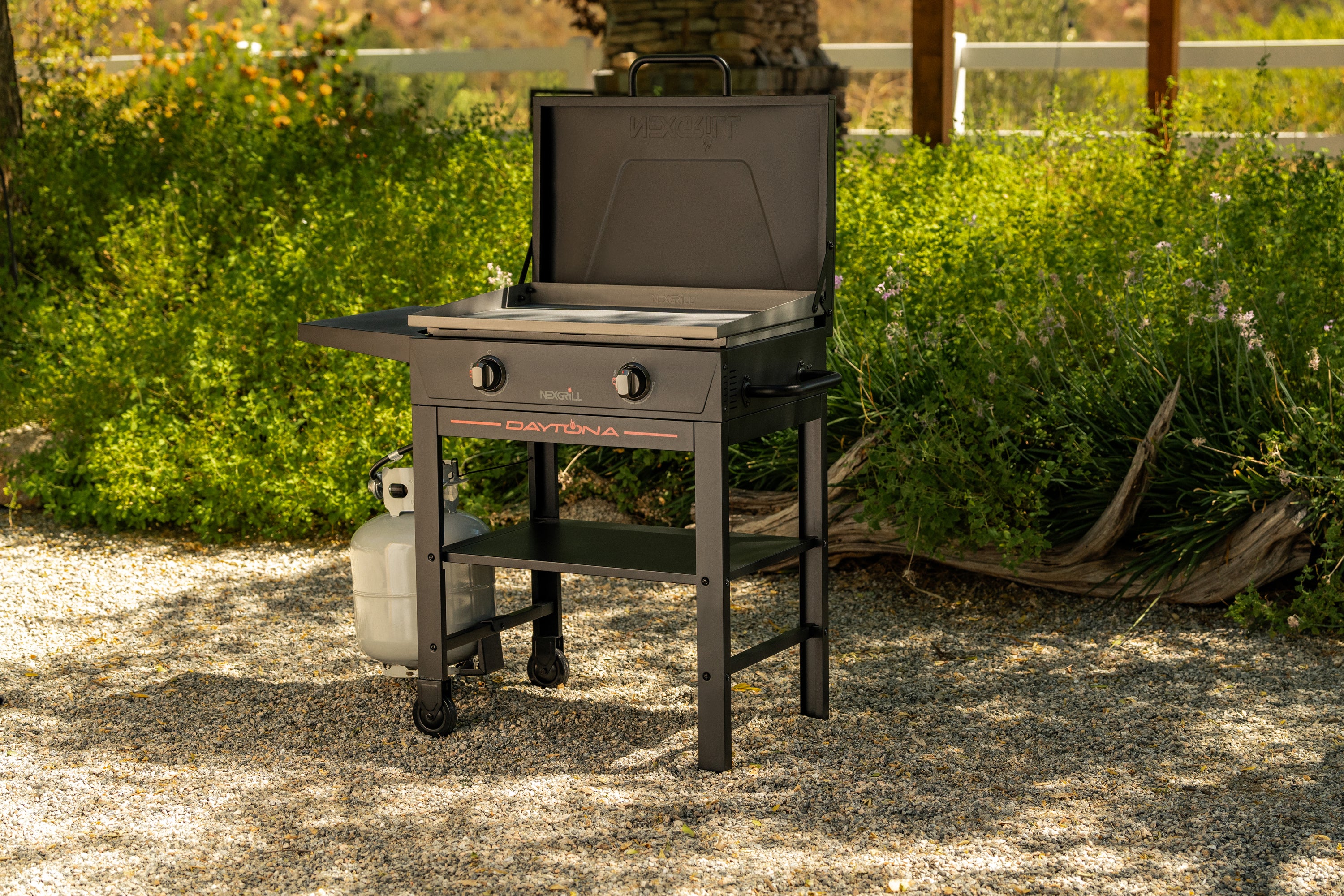 Black Daytona™ 2-Burner Propane Gas Griddle with Lid | Nexgrill