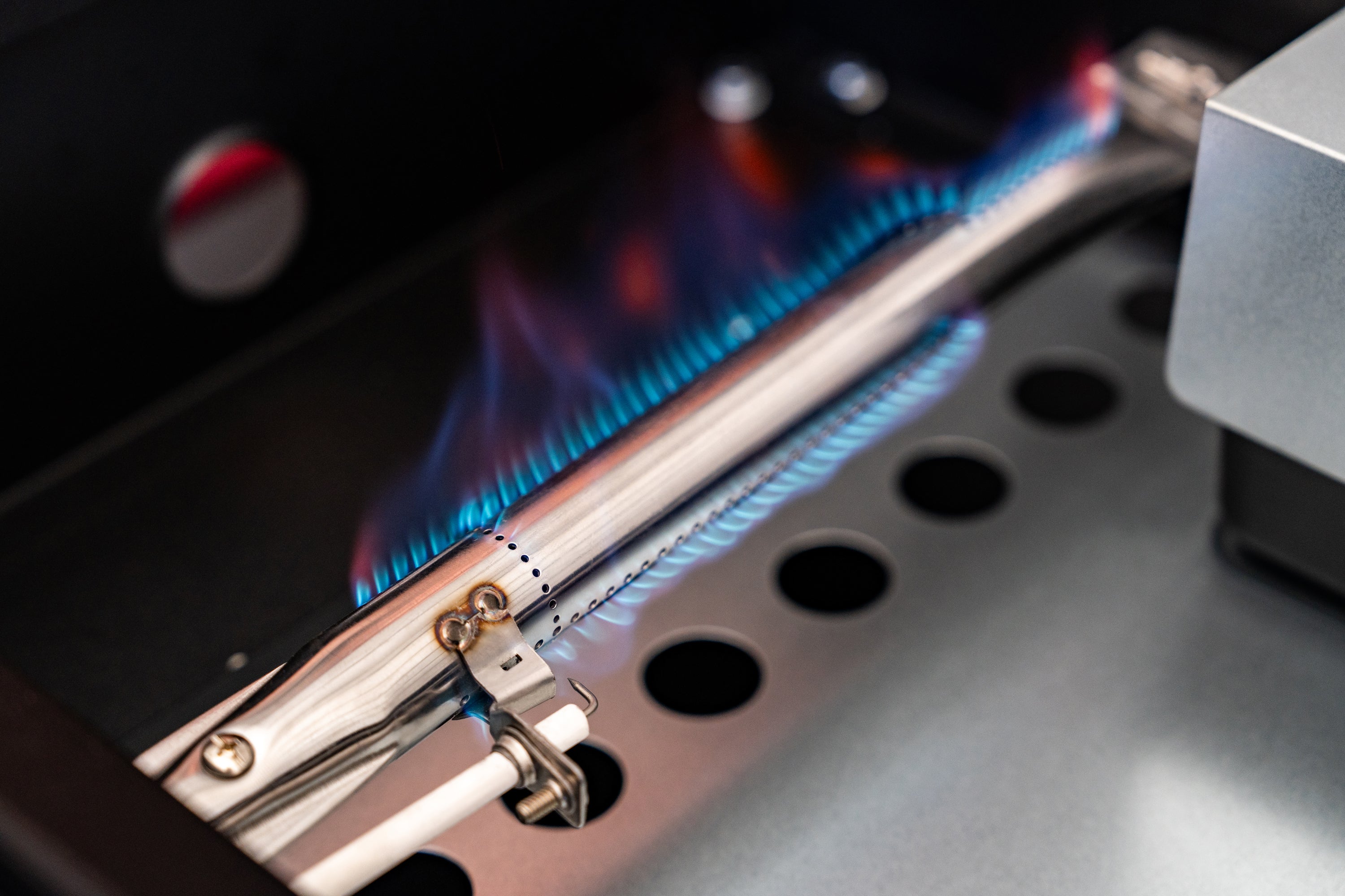 Daytona™ 2 Burner Propane Gas Griddle in Black with PVC Cover